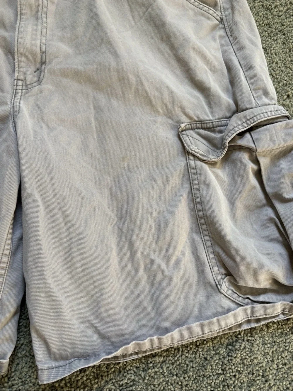 Vintage Levi’s Silvertab Cargo Shorts Gray Mens Size 38 Cotton Baggy Skater